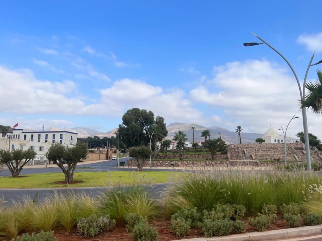 Haus in Nador/Sidi Ali, Marokko neben dem Meer Bagian luar foto