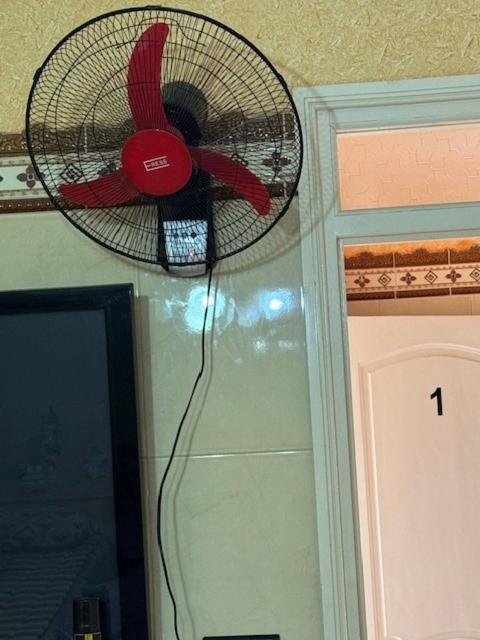 Haus in Nador/Sidi Ali, Marokko neben dem Meer Bagian luar foto